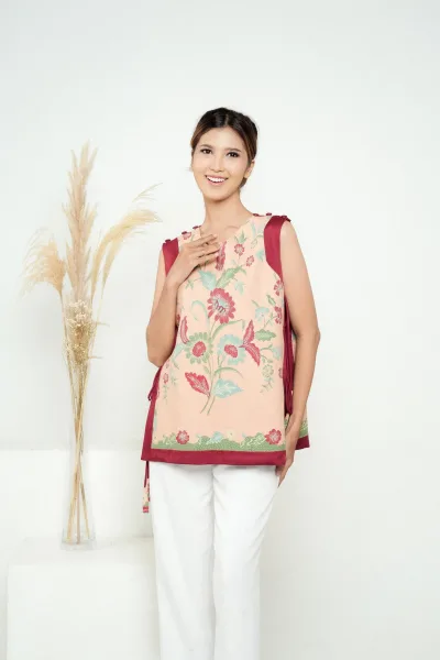 Vest Batik Kembang Ratna