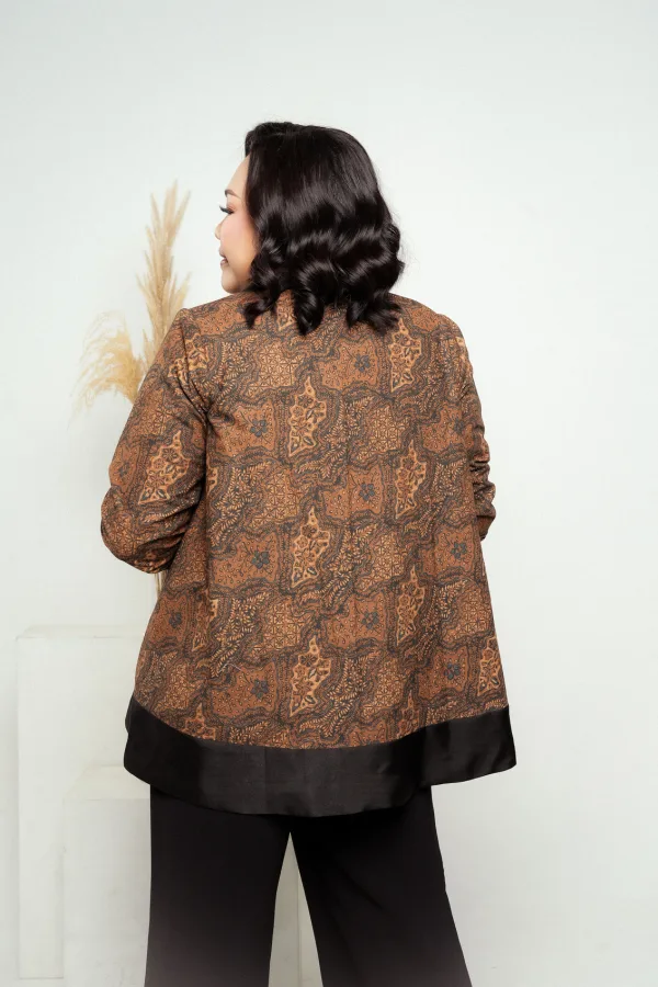 Kemeja Batik Pita Ajeng - Image 5