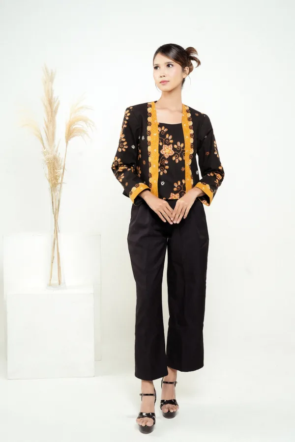Kutubaru Batik Bunga Ningrum - Image 4