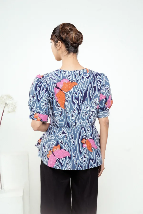 Blouse Batik Megamendung Sari - Image 5